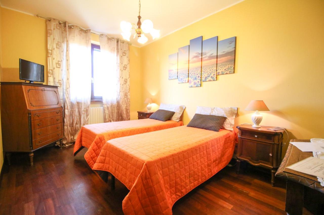 مبيت وإفطار Candia Canavese Spighe Paglia E Girasole المظهر الخارجي الصورة