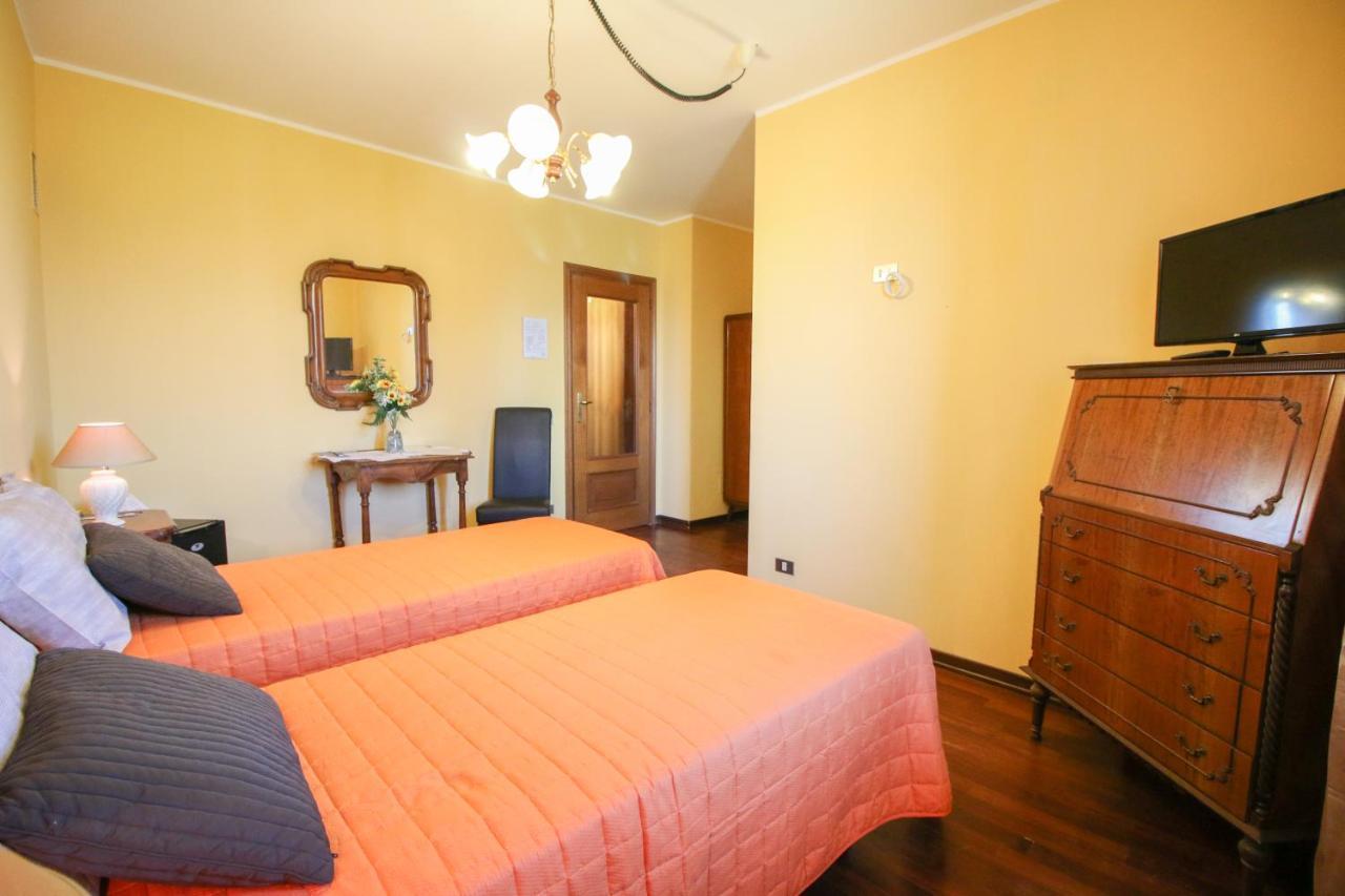 مبيت وإفطار Candia Canavese Spighe Paglia E Girasole المظهر الخارجي الصورة