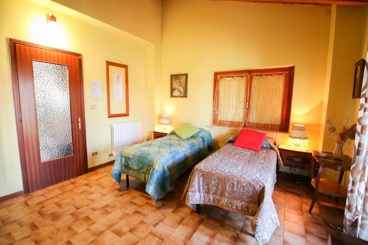 مبيت وإفطار Candia Canavese Spighe Paglia E Girasole المظهر الخارجي الصورة